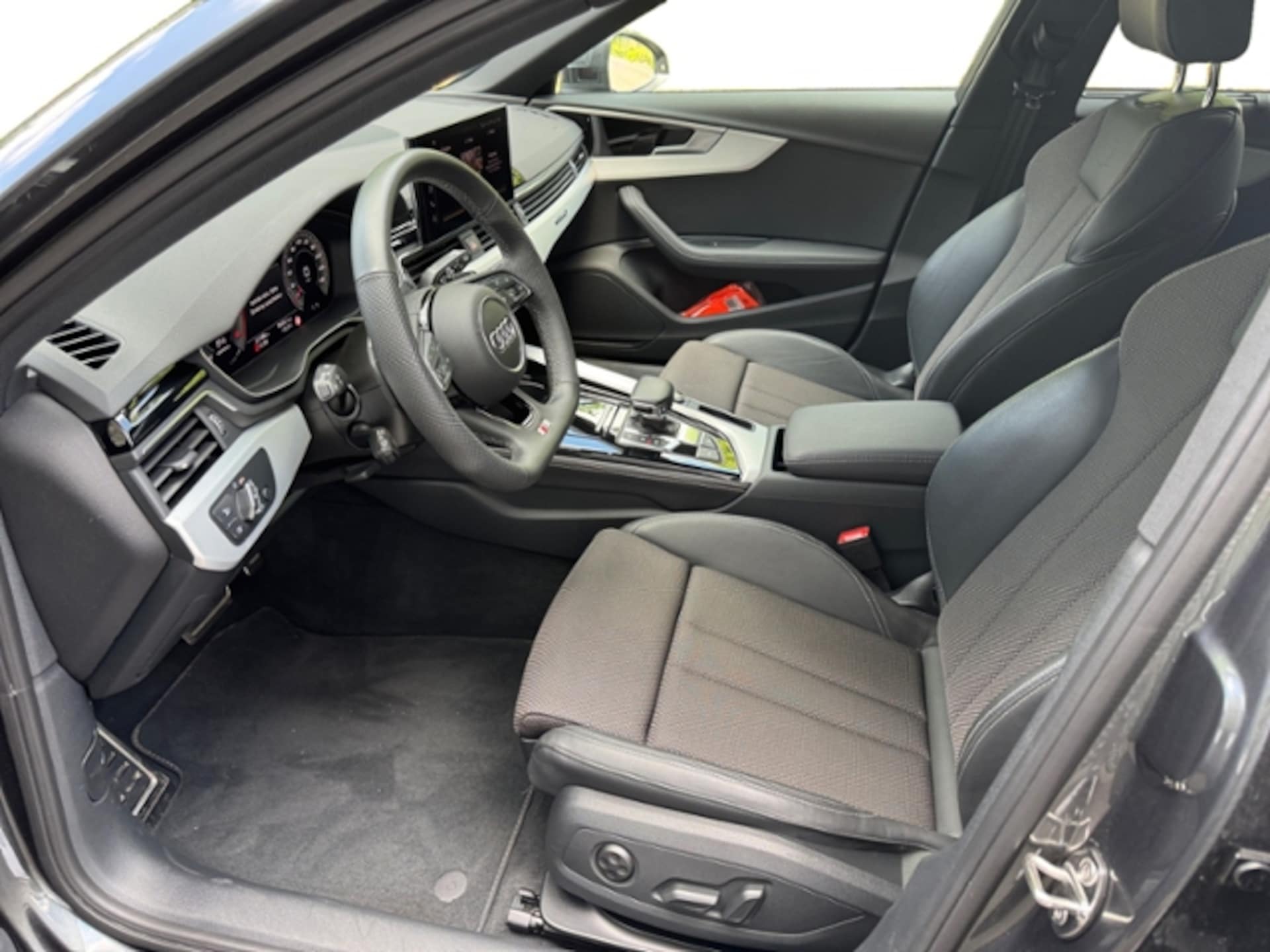 Audi A4 Avant S line