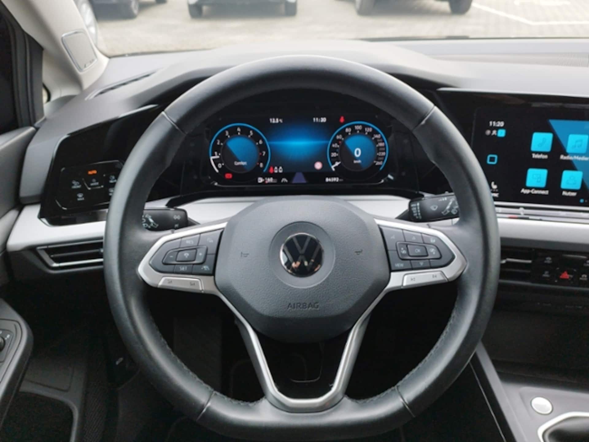 Volkswagen Golf Life