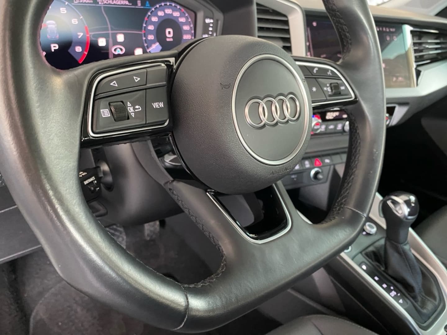 Bild über Audi A1 allstreet 35 TFSI S tronic - für weitere Informationen kontaktieren Sie den Audi Partner