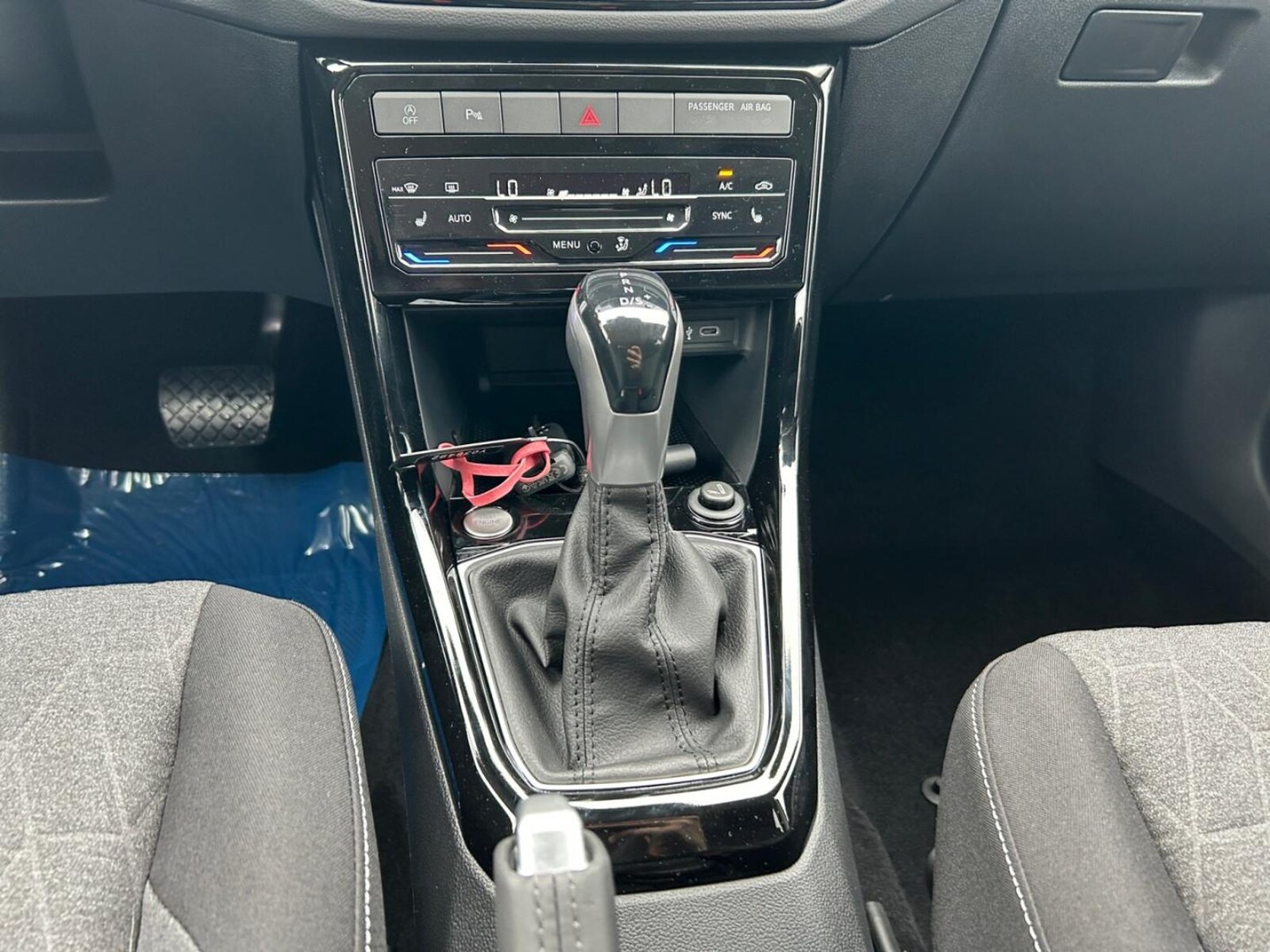 Volkswagen T-Cross – Bild 10