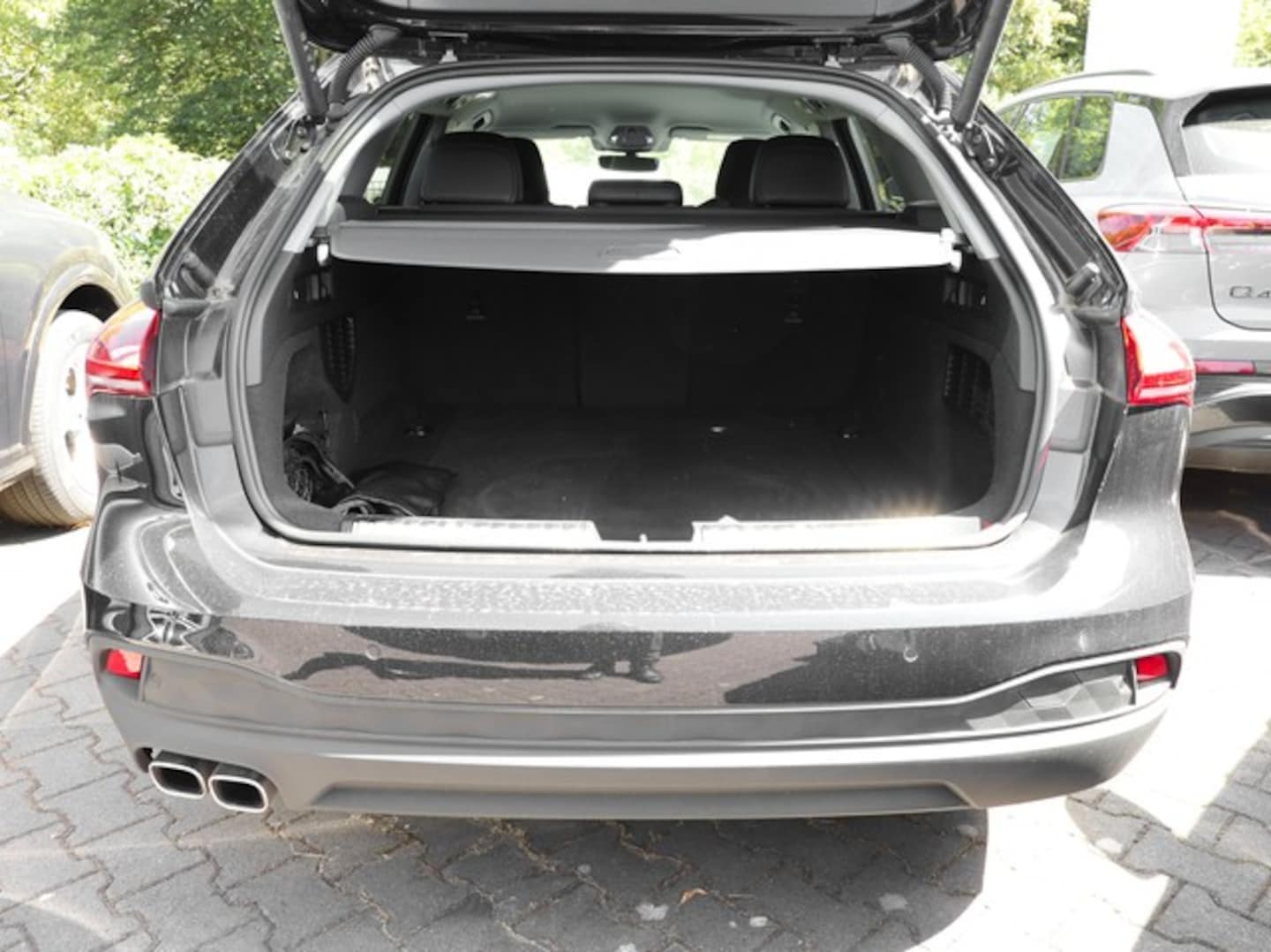 Bild über Audi A5 Avant TDI 150 kW S tronic - für weitere Informationen kontaktieren Sie den Audi Partner