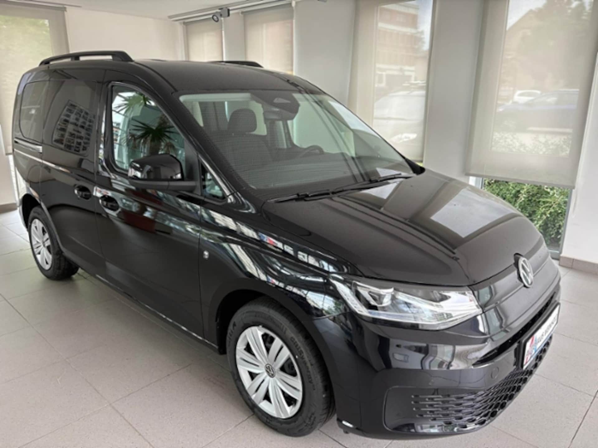 Volkswagen Caddy Basis-Modell