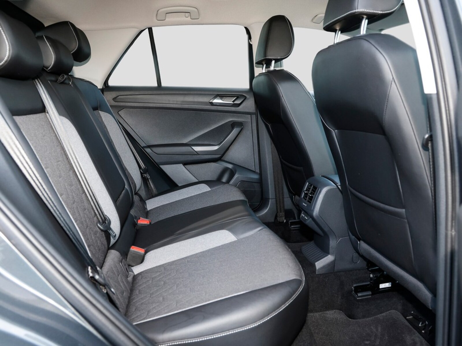Volkswagen T-Roc – Bild 13