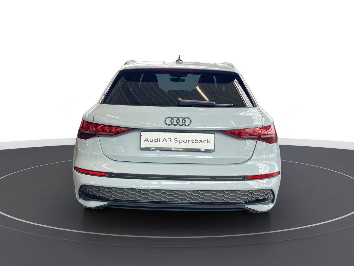Bild über Audi A3 Sportback TFSI 110 kW S tronic - für weitere Informationen kontaktieren Sie den Audi Partner