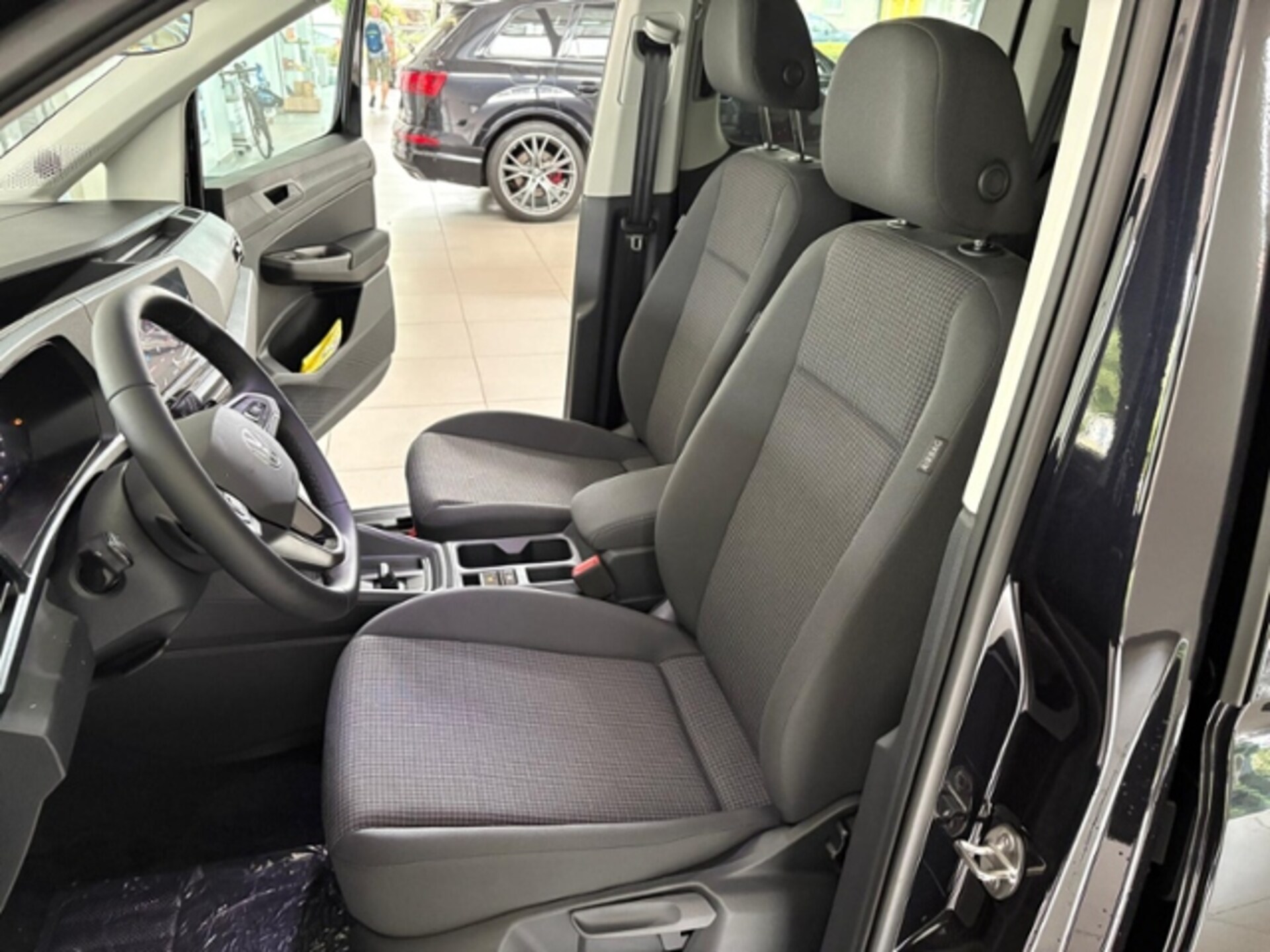 Volkswagen Caddy Basis-Modell