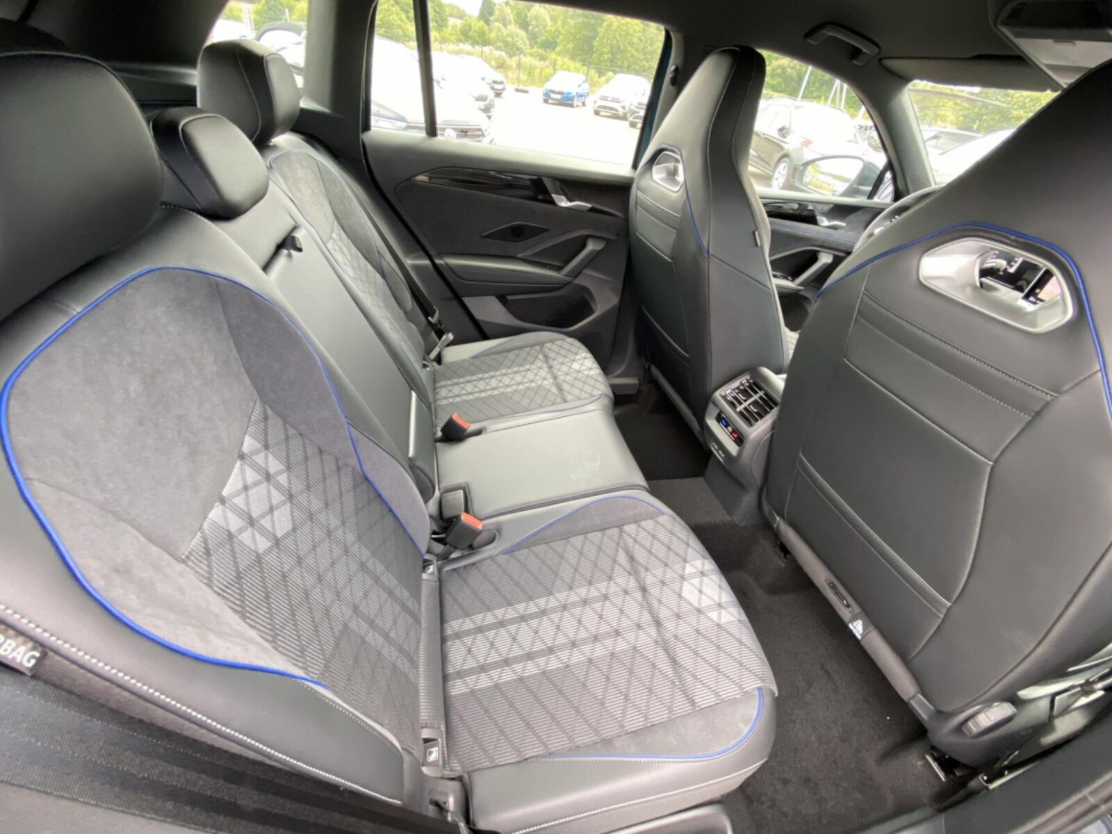Volkswagen Tiguan – Bild 15