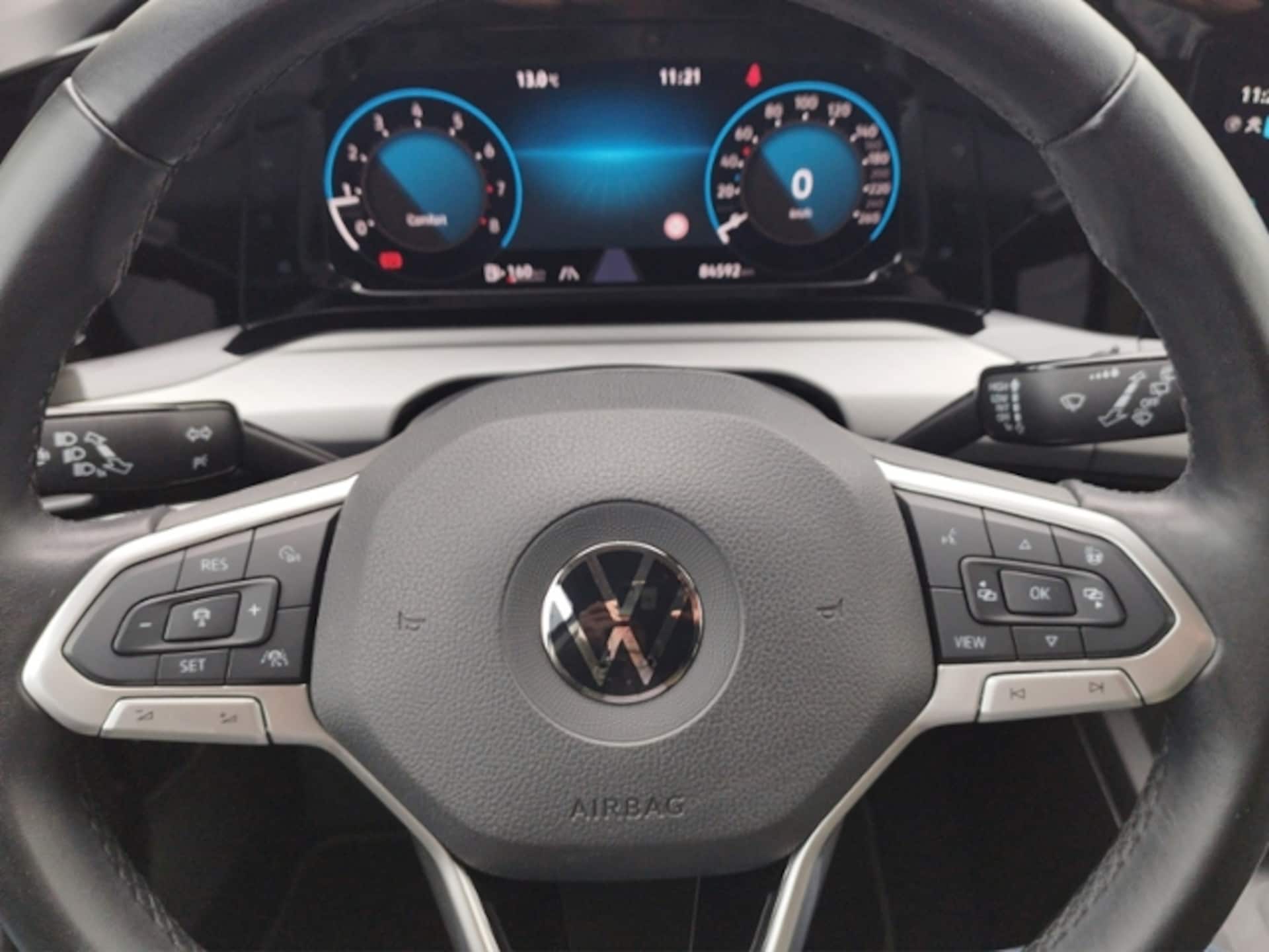 Volkswagen Golf Life