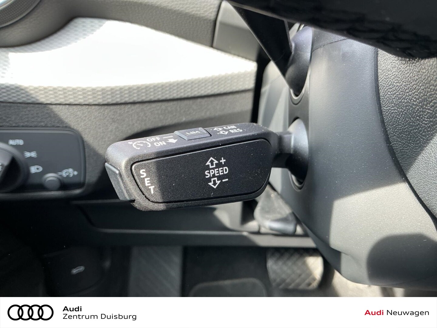 Bild über Audi Q2 advanced 35 TFSI S tronic - für weitere Informationen kontaktieren Sie den Audi Partner