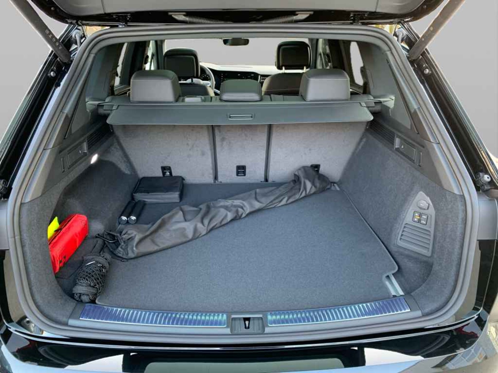 Volkswagen Touareg – Bild 8