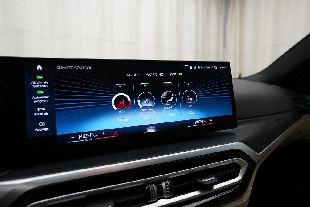 2023 BMW 3 Series 330e - Photo 20