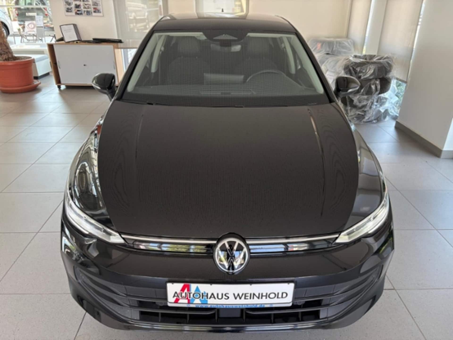 Volkswagen Golf Life