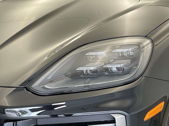 2025 Porsche Cayenne Turbo E-Hybrid - Photo 15