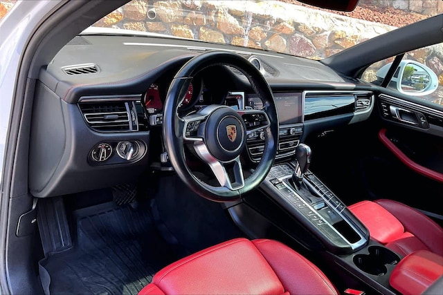 2021 Porsche Macan
