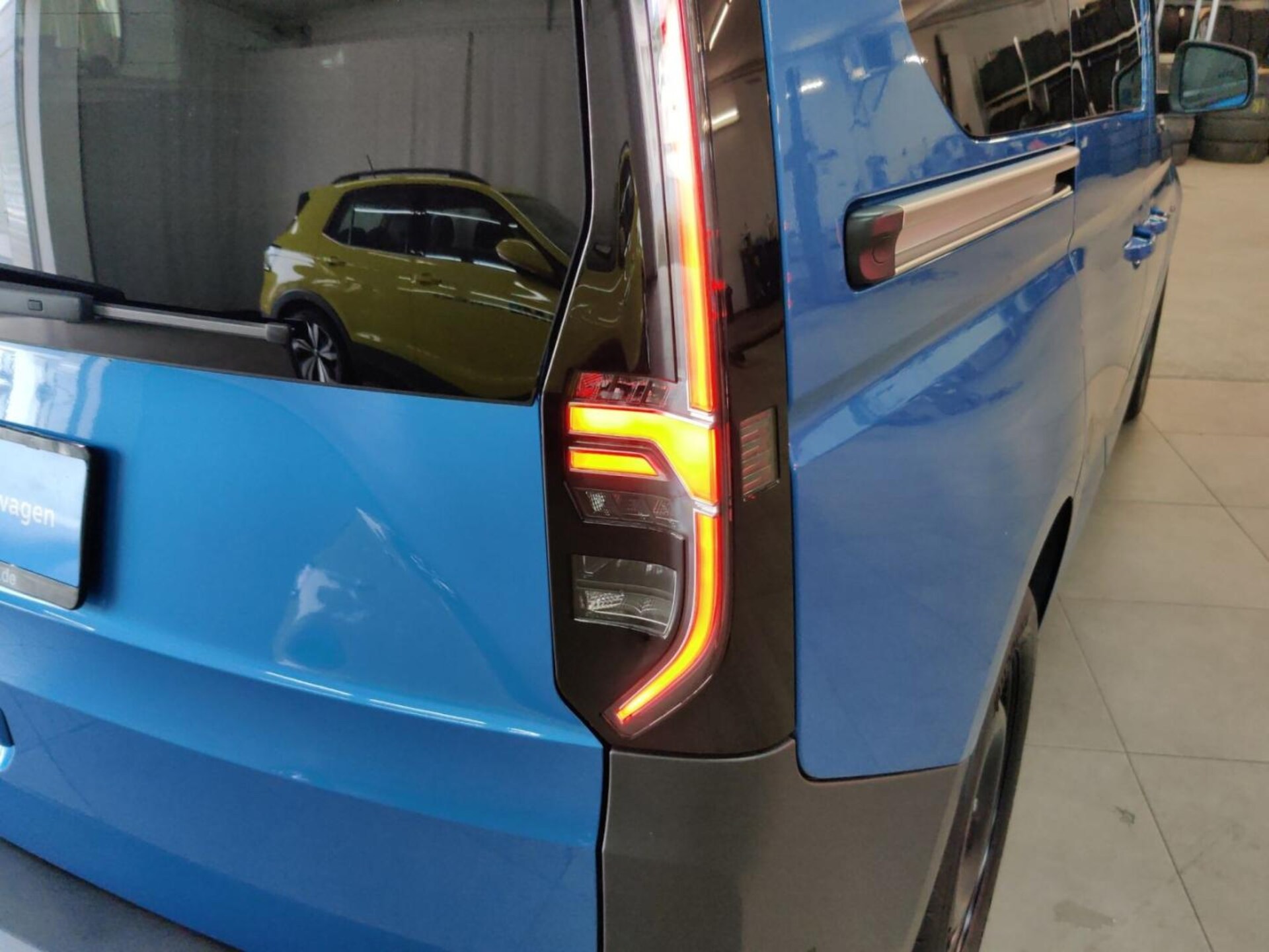 Volkswagen Caddy Basis-Modell