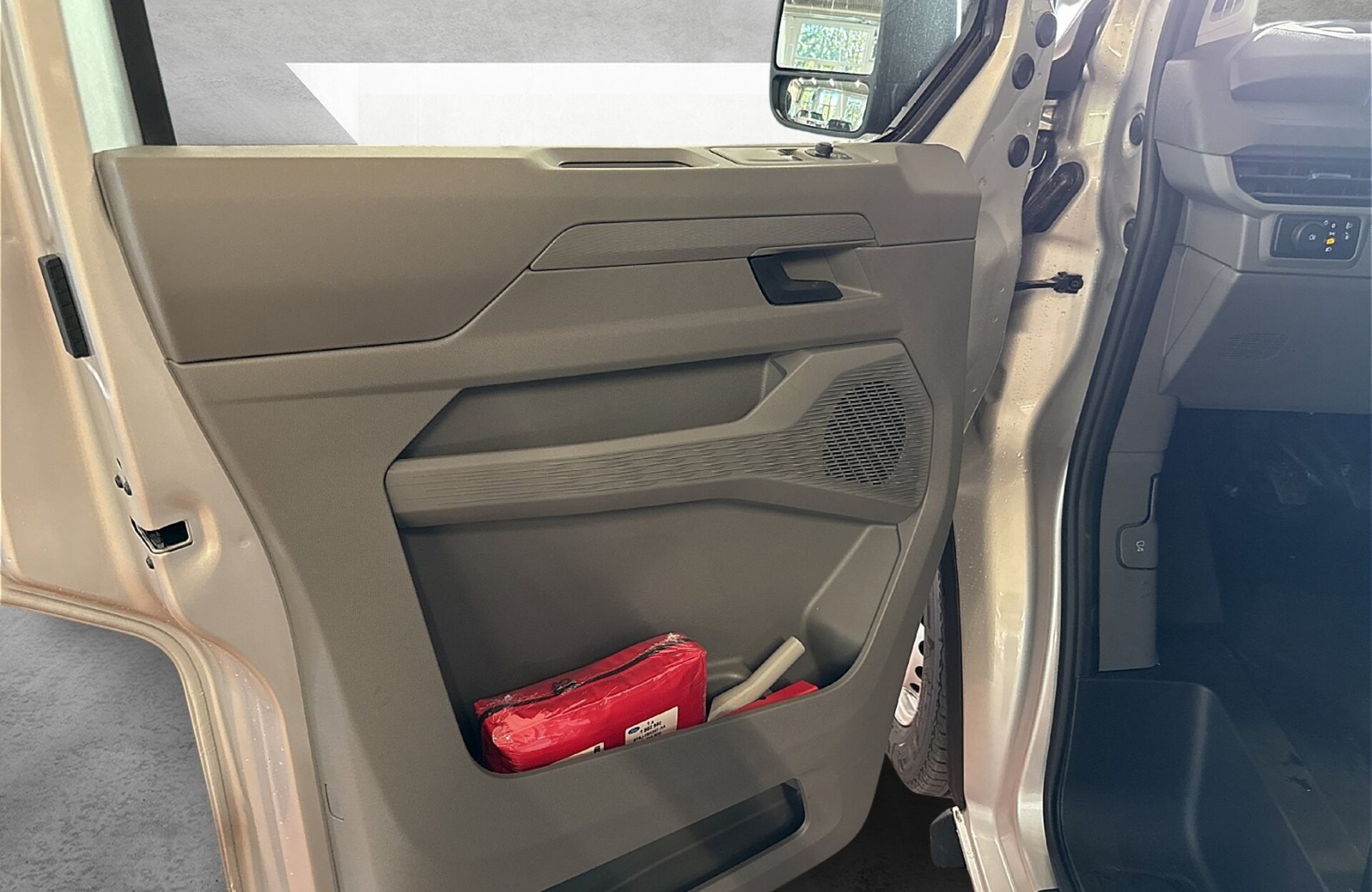 Volkswagen Transporter Kasten kurzer Radstand