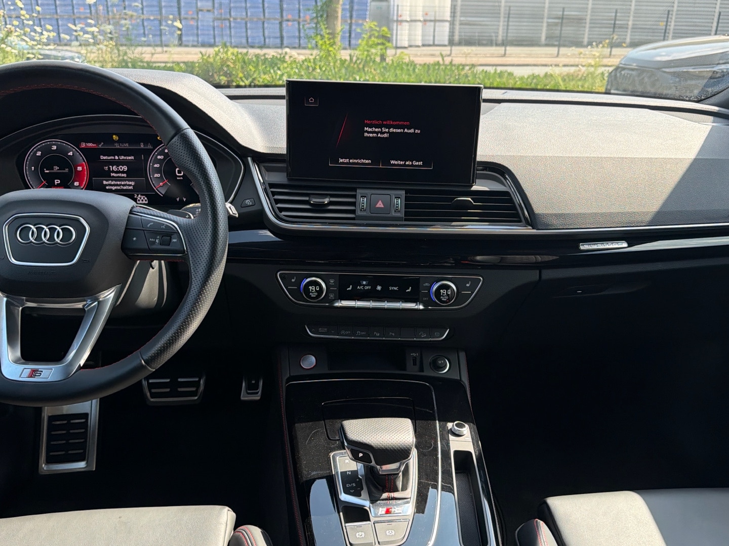 Bild über Audi SQ5 Sportback TDI tiptronic - für weitere Informationen kontaktieren Sie den Audi Partner