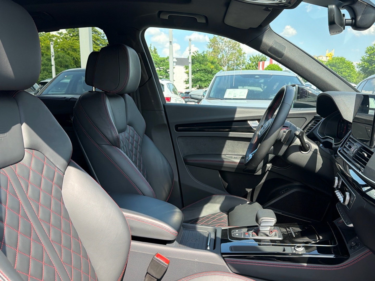 Bild über Audi SQ5 Sportback TDI tiptronic - für weitere Informationen kontaktieren Sie den Audi Partner