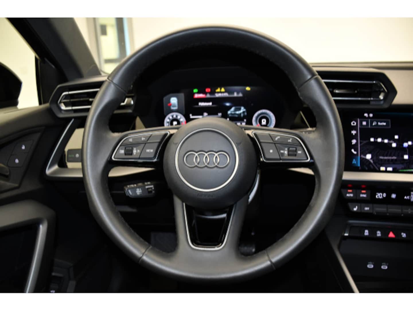 Bild über Audi A3 Limousine advanced 35 TFSI S tronic - für weitere Informationen kontaktieren Sie den Audi Partner