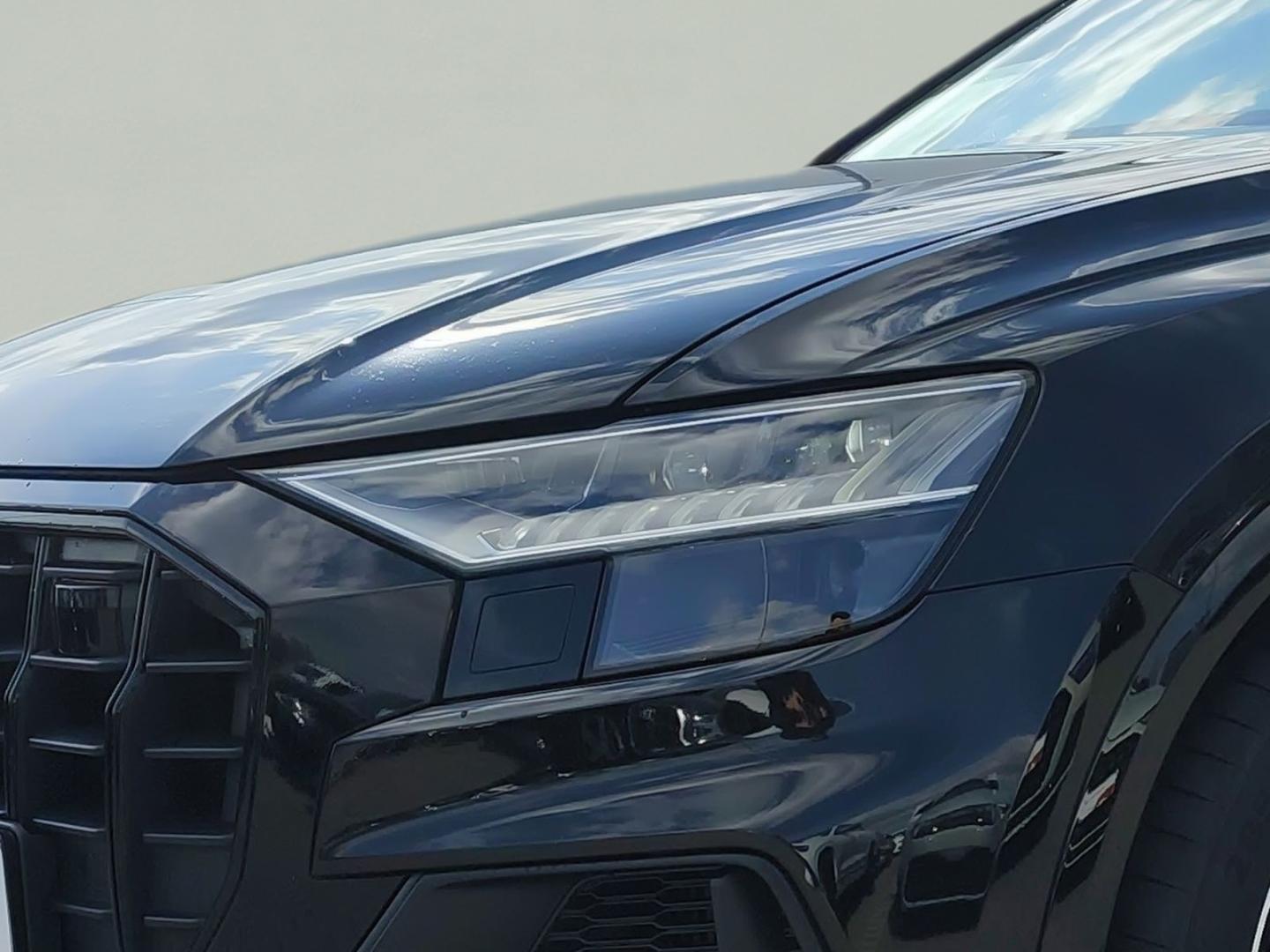 Image about Audi SQ8 TFSI quattro tiptronic