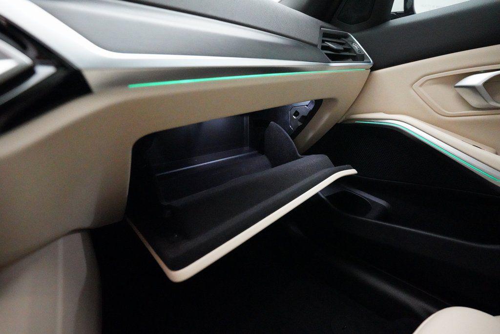 2023 BMW 3 Series 330e - Photo 29