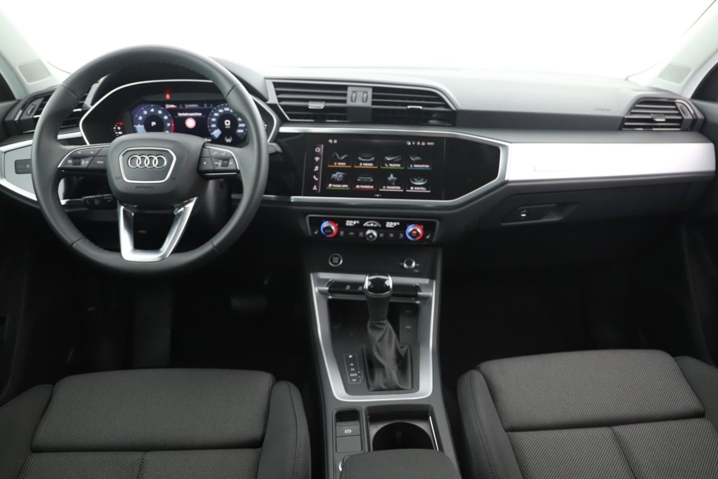Bild über Audi Q3 TFSI 110 kW S tronic - für weitere Informationen kontaktieren Sie den Audi Partner