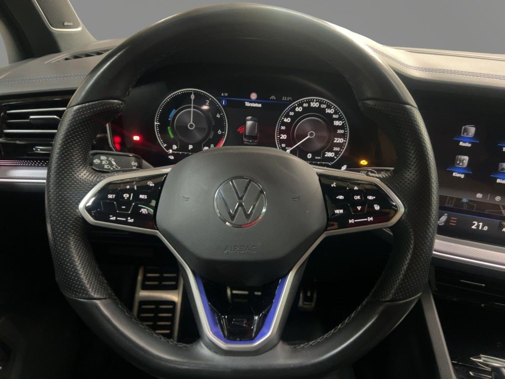 Volkswagen Touareg R