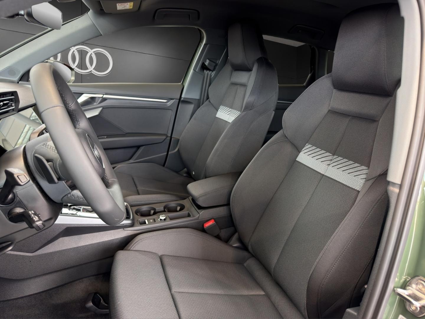 Bild über Audi A3 Sportback TFSI 110 kW S tronic - für weitere Informationen kontaktieren Sie den Audi Partner