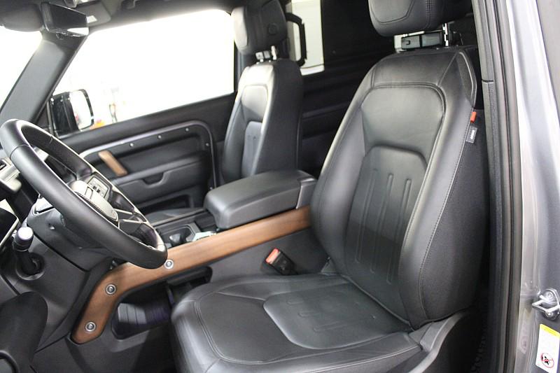2023 Land Rover Defender X - Photo 12