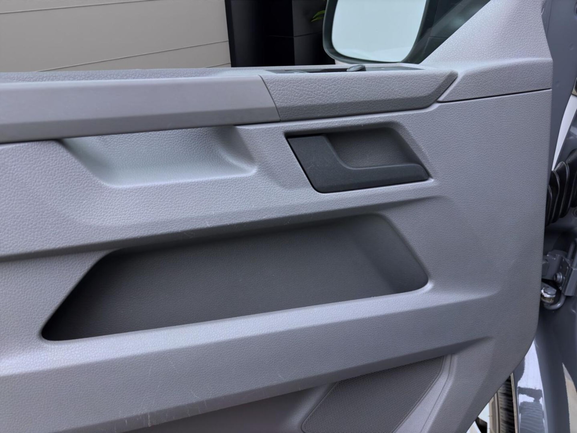 Volkswagen T6.1 Transporter Kombi kurzer Radstand