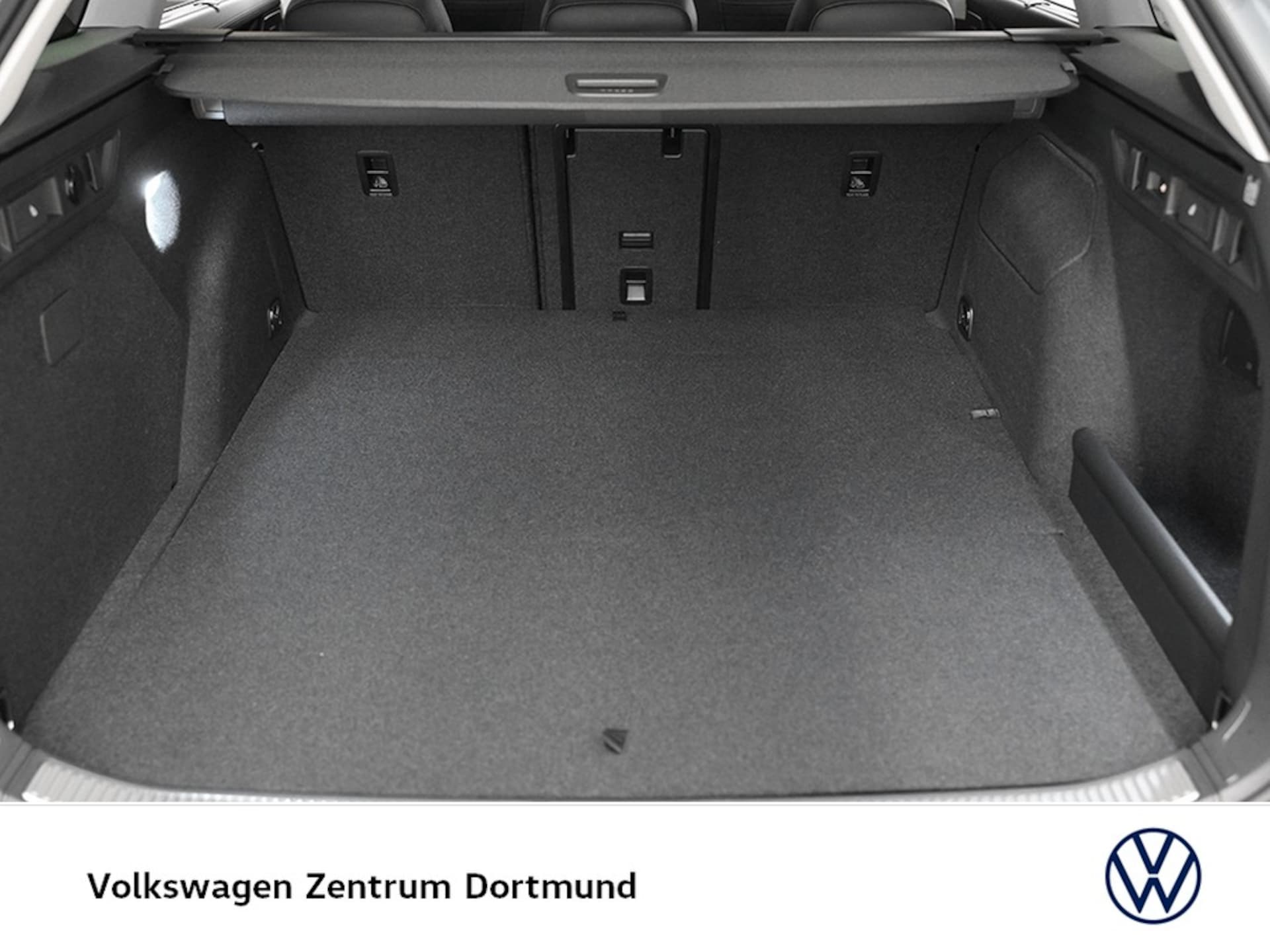 Volkswagen Passat Elegance