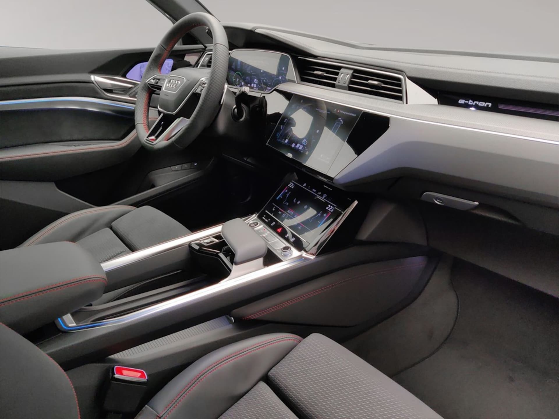 Audi Q8 e-tron S line