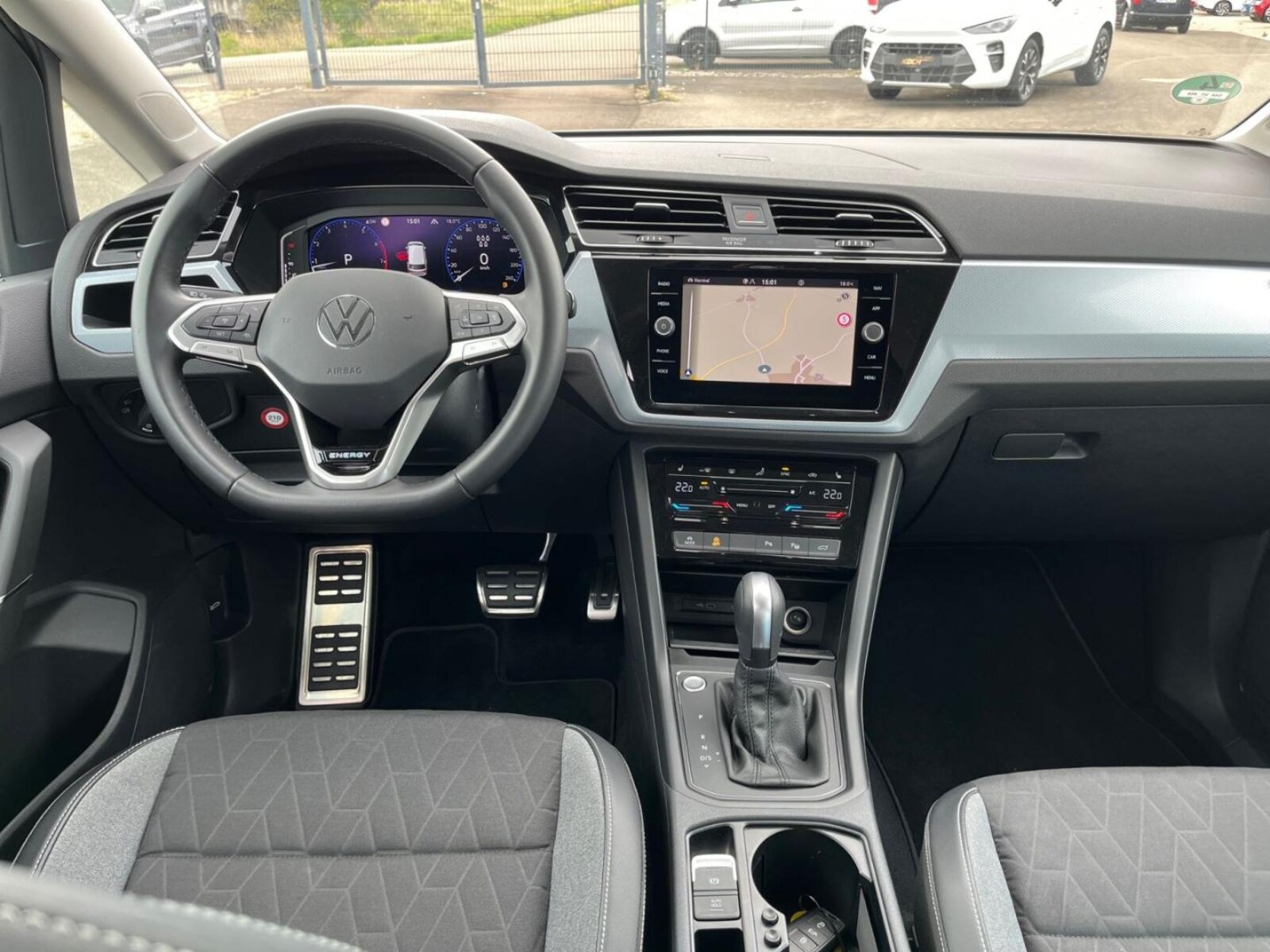 Volkswagen Touran – Bild 11