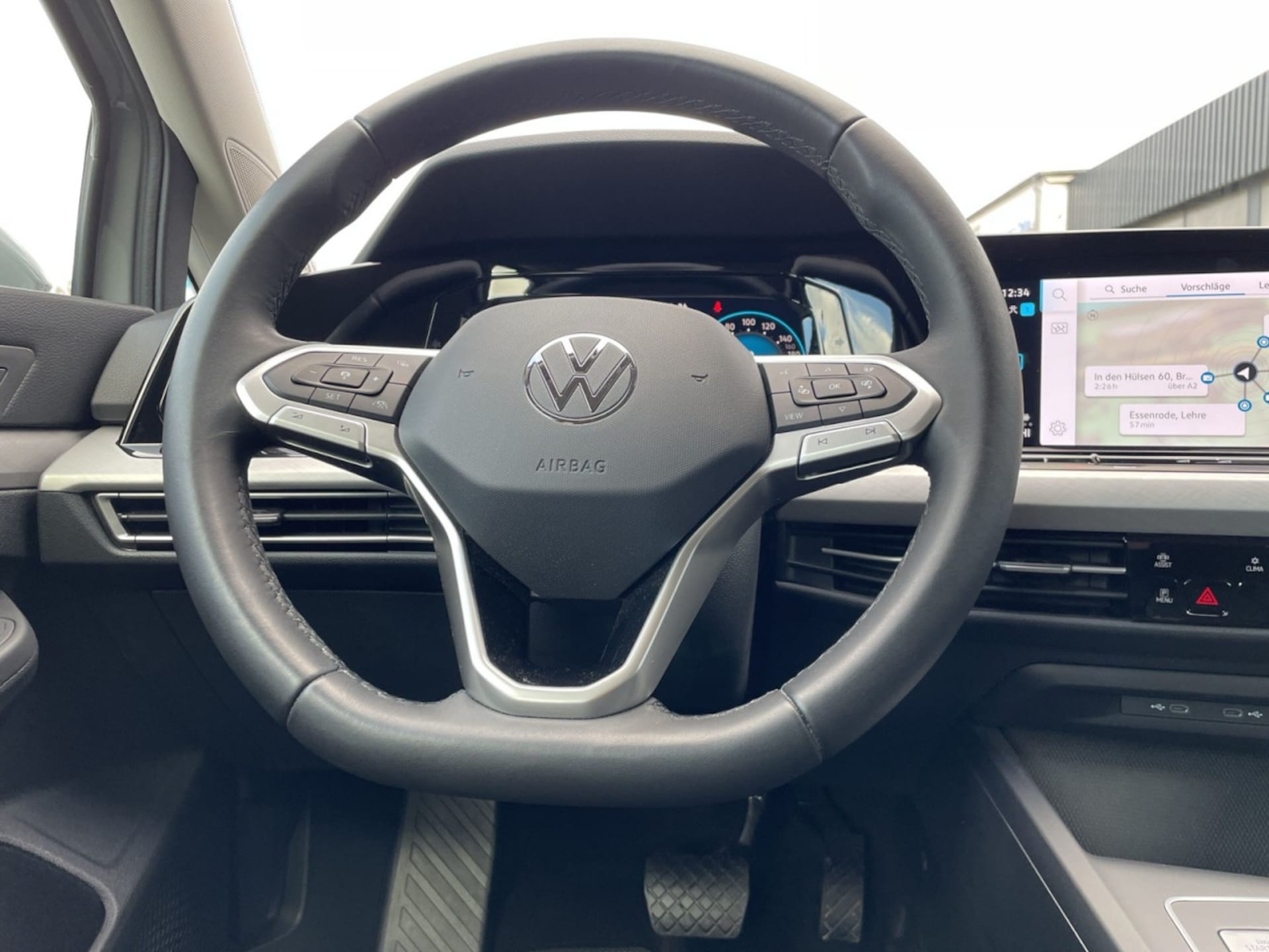 Volkswagen Golf Variant Life