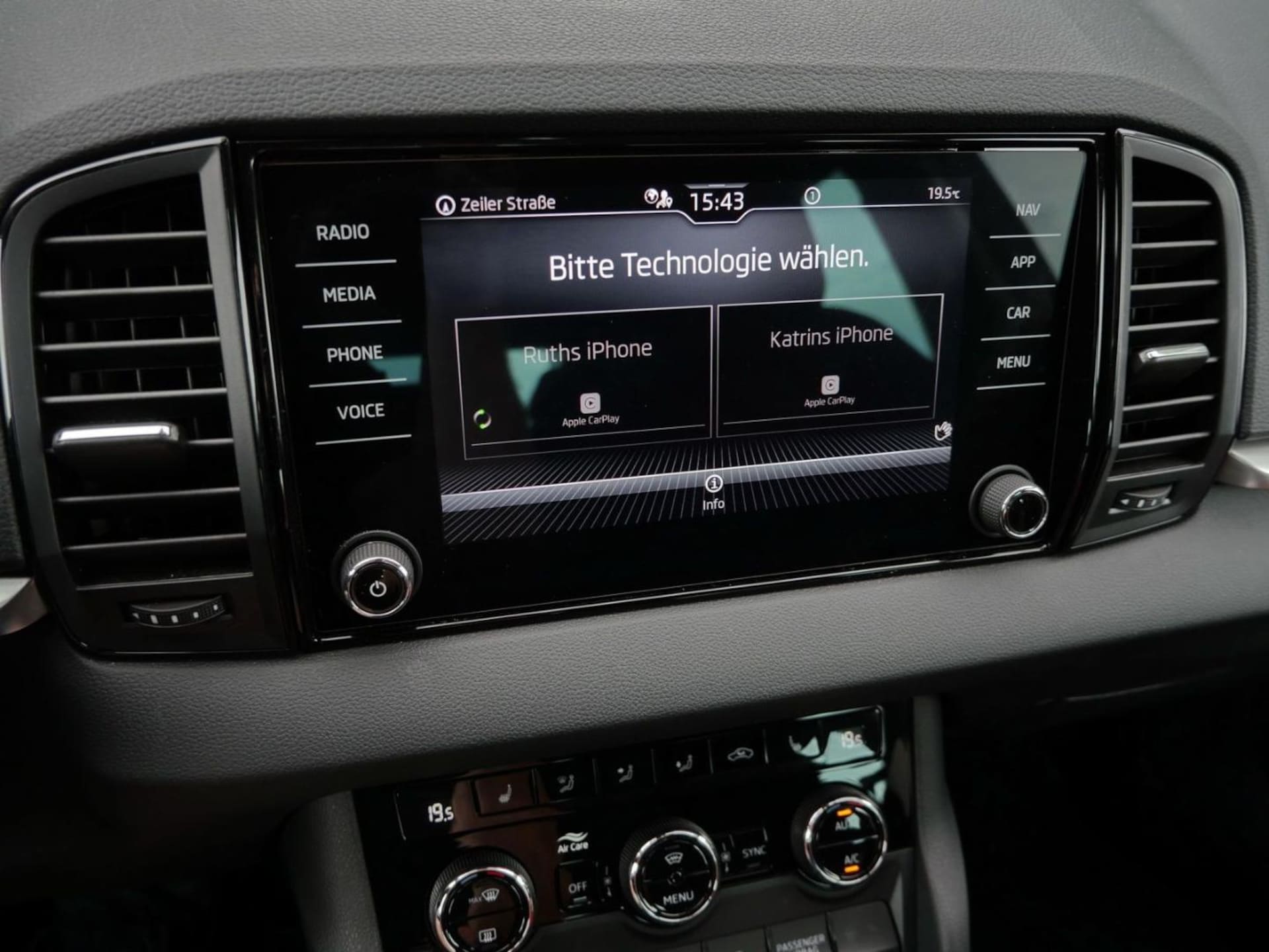 Skoda Karoq Selection