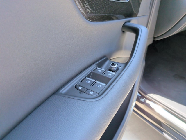 2026 Audi Q7 Premium - Photo 14