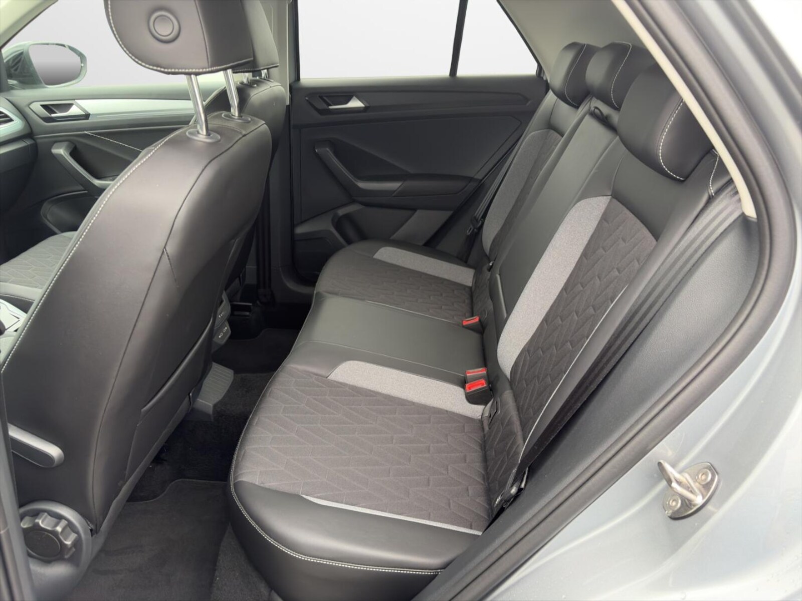 Volkswagen T-Roc – Bild 12