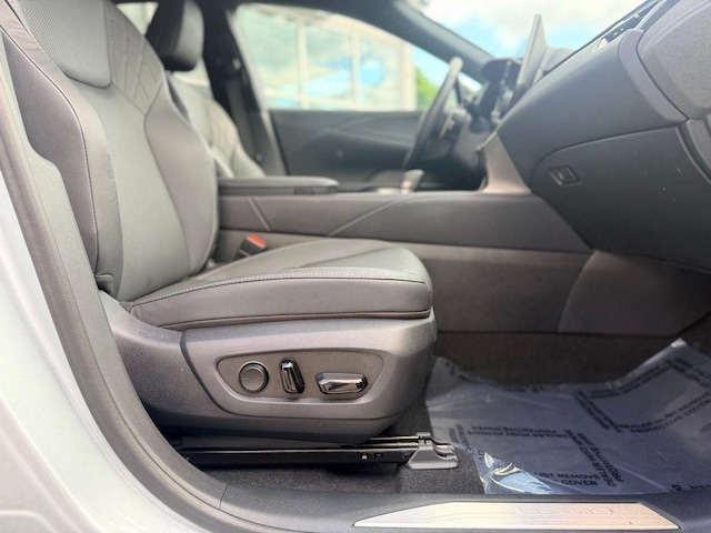 2023 Lexus RX 350 - Photo 16