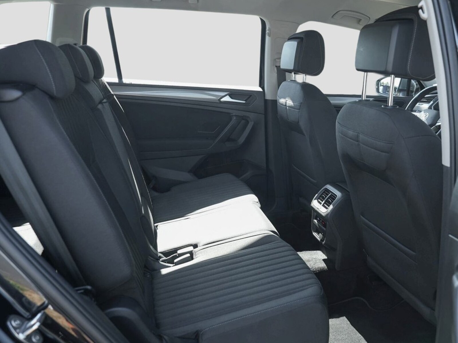 Volkswagen Tiguan Allspace – Bild 10