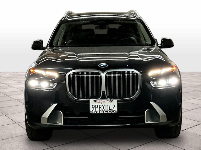 2025 BMW X7