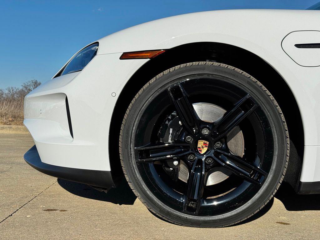 2025 Porsche Taycan S - Photo 7