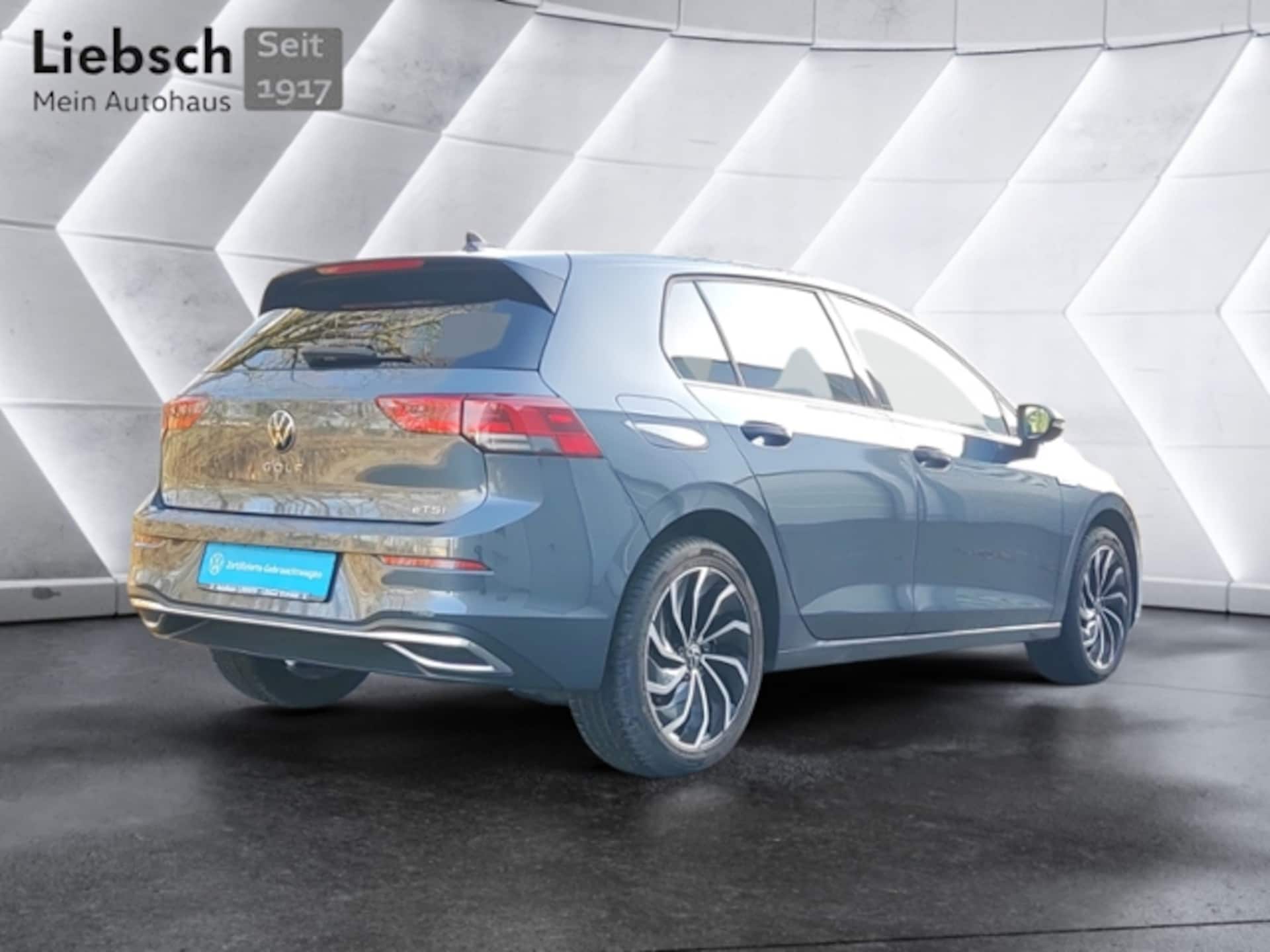 Volkswagen Golf Style