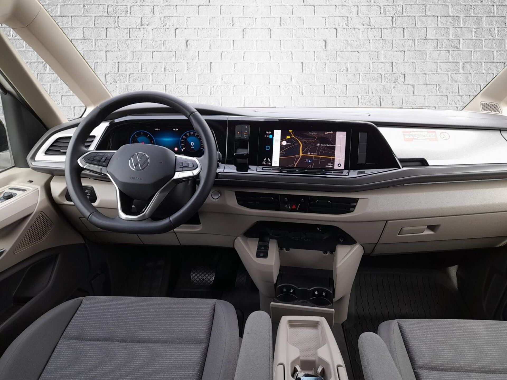 Volkswagen Multivan Langversion Basis-Modell