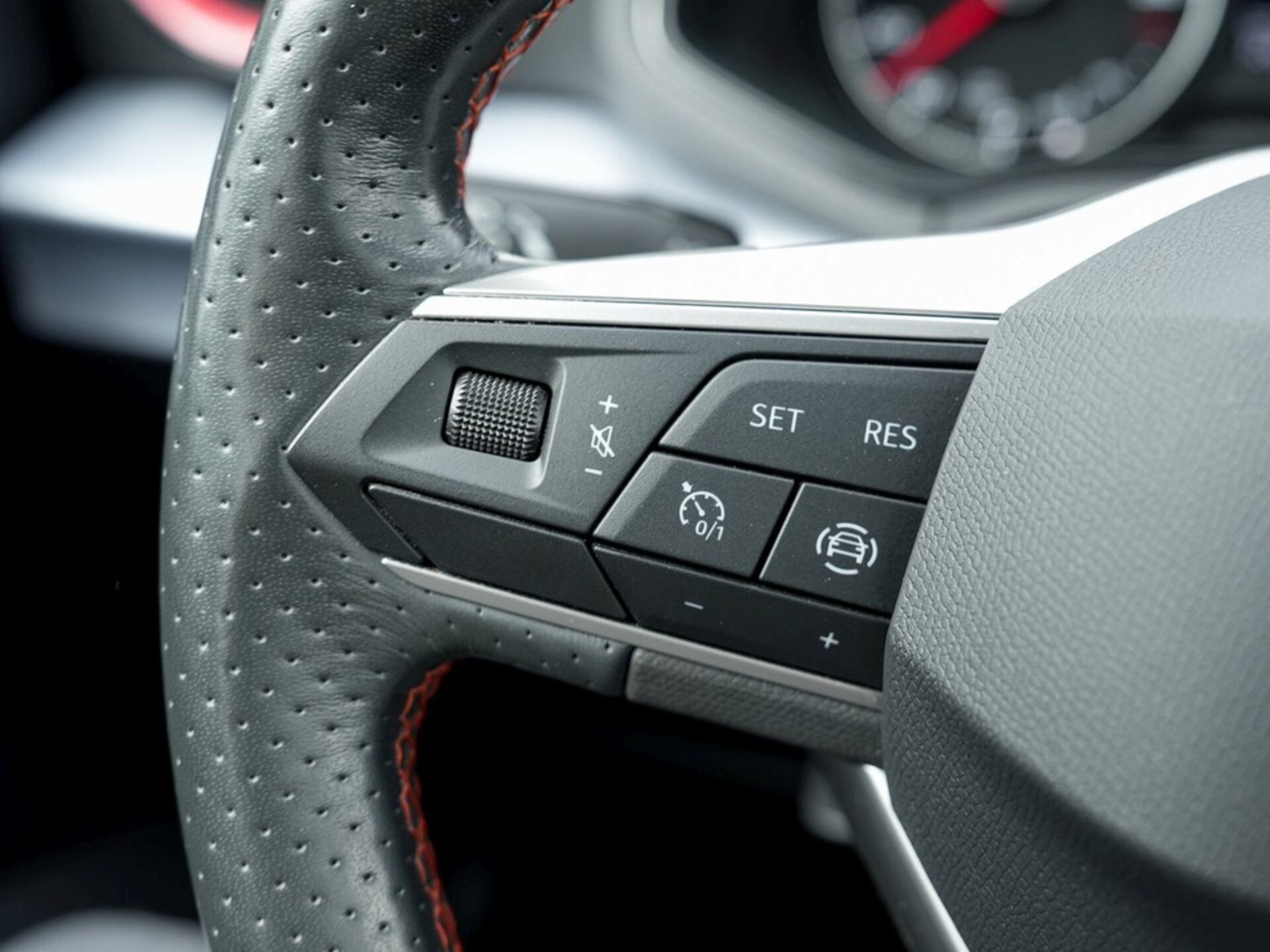 SEAT Arona FR