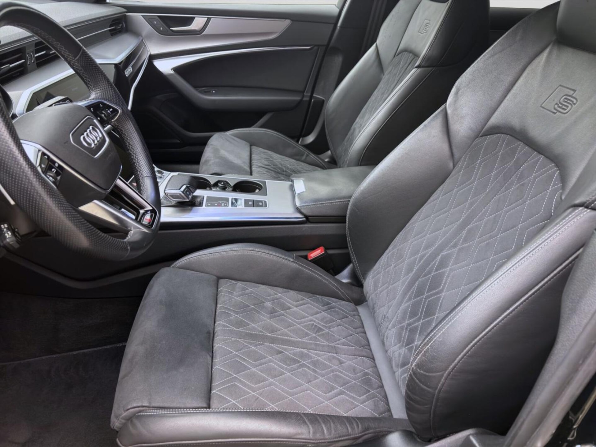 Audi S6 Avant