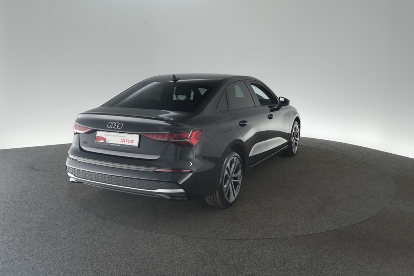 Bild über Audi A3 Limousine advanced 35 TFSI S tronic - für weitere Informationen kontaktieren Sie den Audi Partner