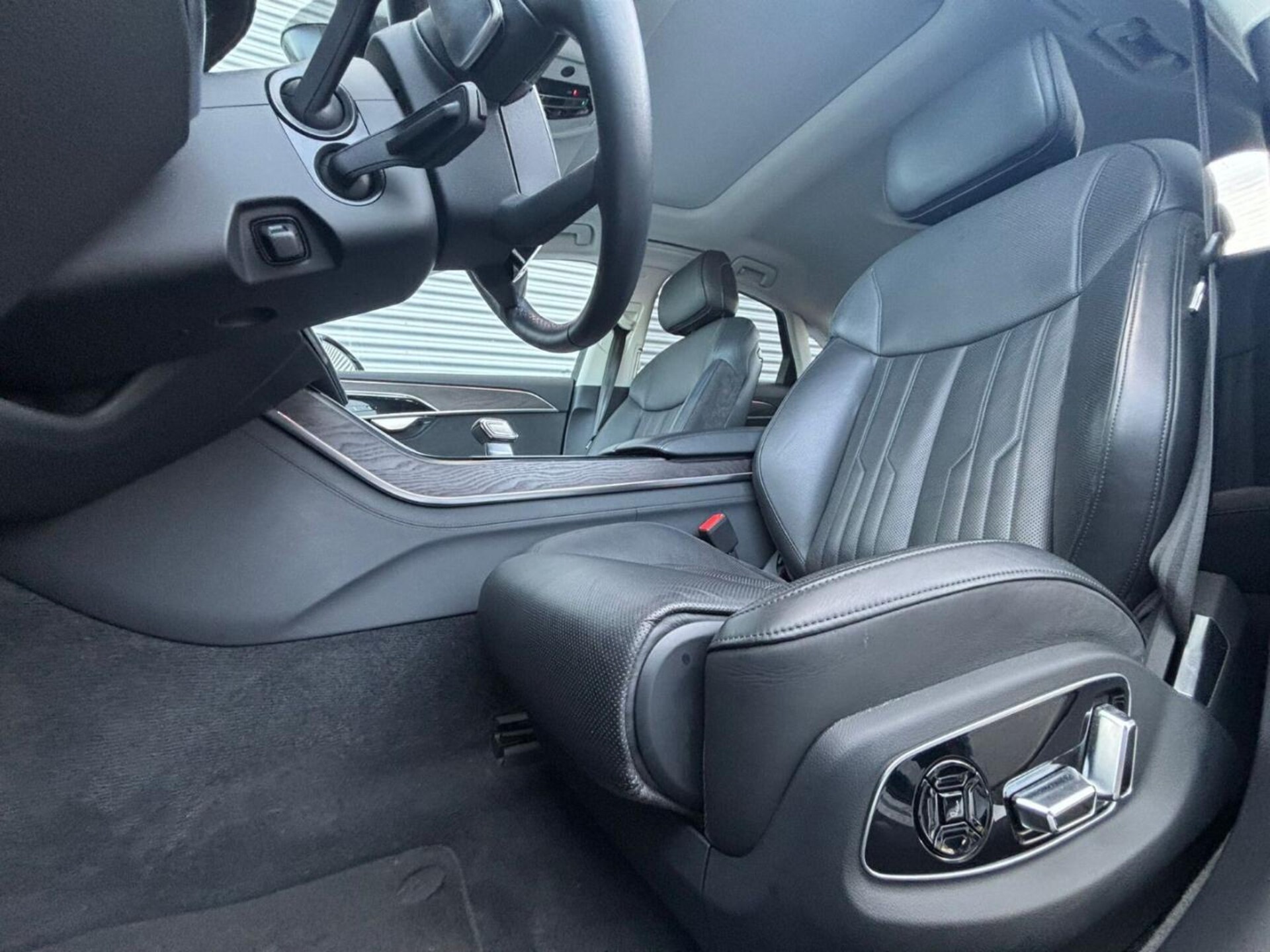 Audi A8 TFSI e
