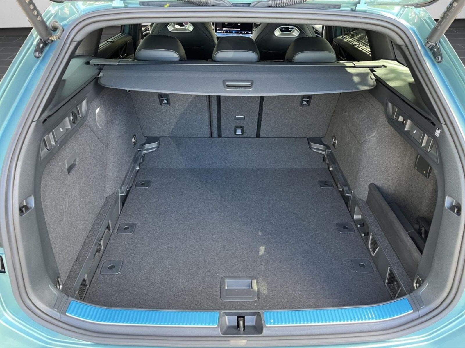 Volkswagen Passat – Bild 15