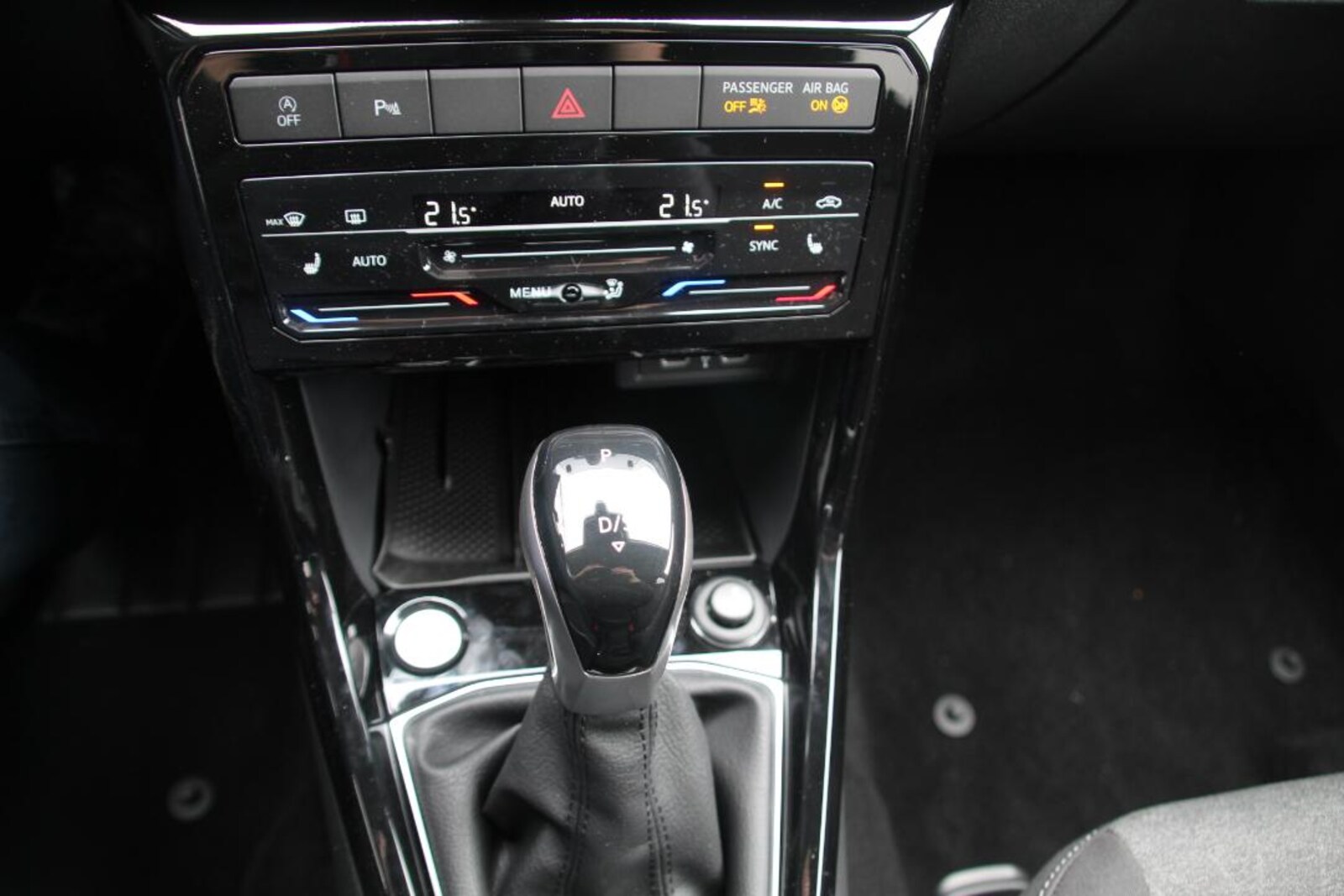 Volkswagen T-Cross – Bild 10