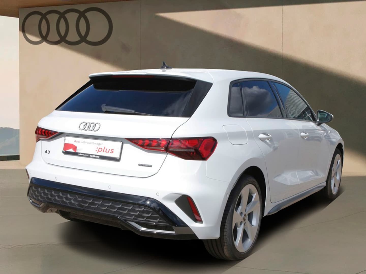 Bild über Audi A3 Sportback S line TFSI quattro 150 kW S tronic - für weitere Informationen kontaktieren Sie den Audi Partner