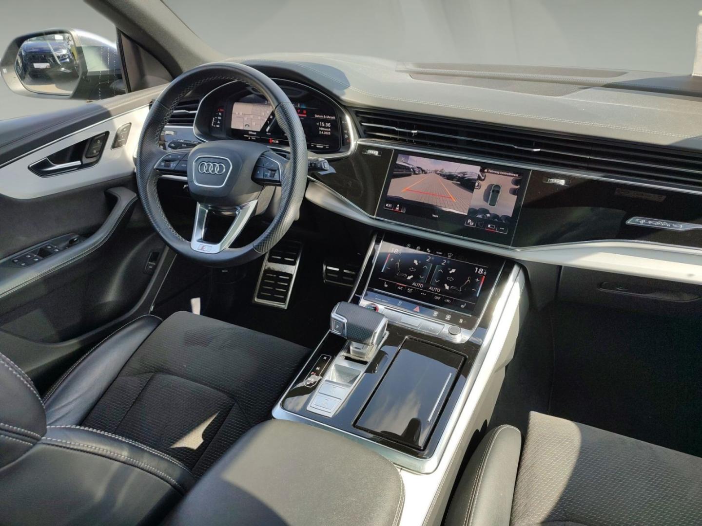 Image about Audi SQ8 TFSI quattro tiptronic